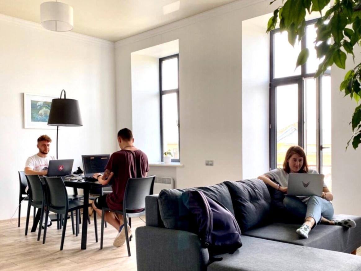 People engaged in financial planning discussion during webinar